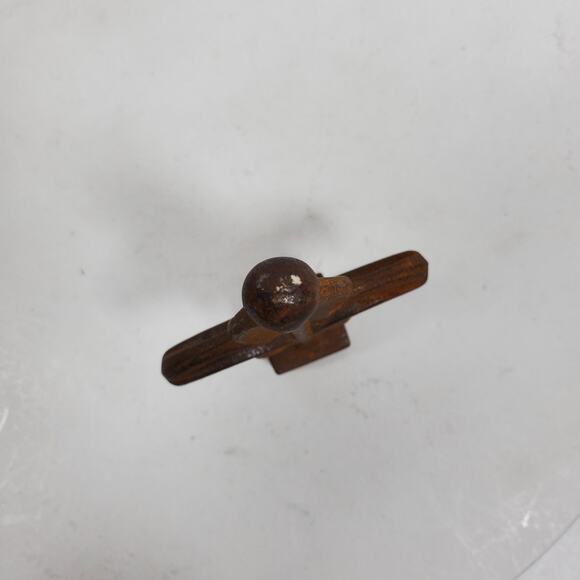 Vintage Fleur de Lis Finial 5.5 Inch Pointy Rusty Patina Cast Iron - Picture 4 of 5